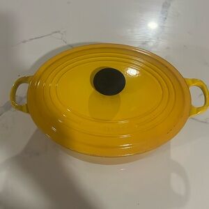 Le Creuset Oval Dutch Oven - 5 Quart